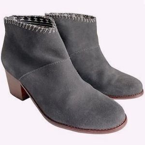 TOMS Castlerock Ankle Booties Suede Gray Leather Back Zipper Size 7.5
